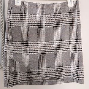 Plaid Mini-Skirt💛